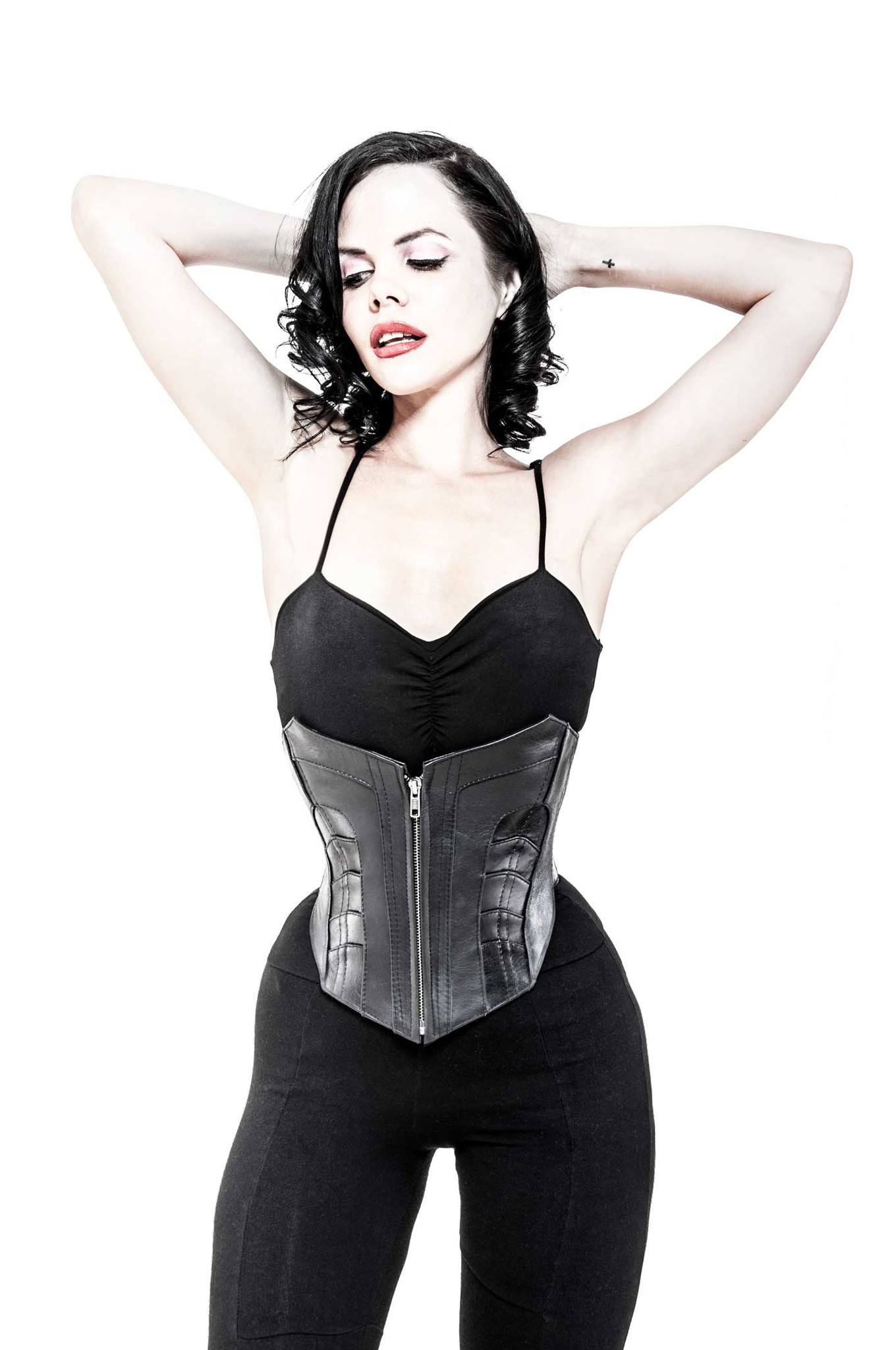 https://www.ritual.fashion/cdn/shop/products/corsets-waist-cincher-1_5000x.jpg?v=1636678171